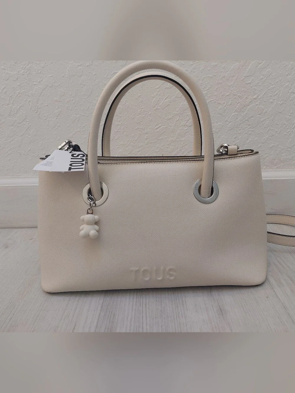 TOUS Bag White Top-Handle Bag with Crossbody Strap – Brand New With Bear Charm